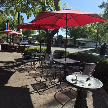 Tete’s Kitchen - Outside seating - Mediterranean Near Me - Clovis, California