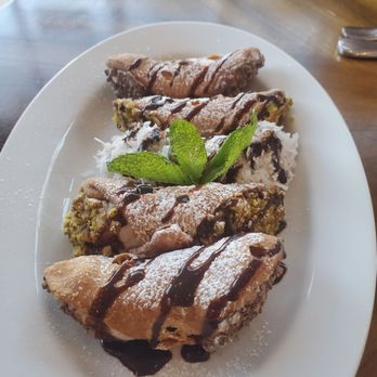 Amore Mio Trattoria - Cannoli - Italian Near Me - Arlington, Texas Amore Mio Trattoria - Cannoli - Italian Near Me - Arlington, Texas