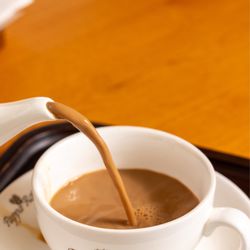 PappaRoti - Karak Tea pour... Enjoy a nice chat with friends with a cup(Real Cup) of Tea.