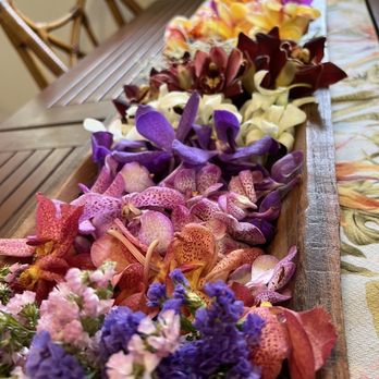 Haku Maui - Vivid flower options for the lei - Florists Near Me - Makawao, Hawaii