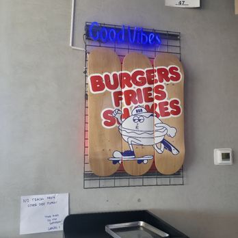 858 Burger - Burgers Near Me - San Diego, California