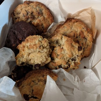 Levain Bakery - Georgetown, D.C - Variety of cookies! Two chocolate chip, chocolate and walnut, double chocolate, and oatmeal raisin. - Bakeries Near Me - Washington, DC, District of Columbia