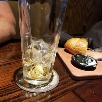 LongHorn Steakhouse - Didn't enjoy the wait on refills. - Barbeque Near Me - Paducah, Kentucky