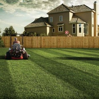 Mow-N-Man Services - ows a man mowing the lawn - Landscaping Near Me - Washington, Illinois Mow-N-Man Services - ows a man mowing the lawn - Landscaping Near Me - Washington, Illinois