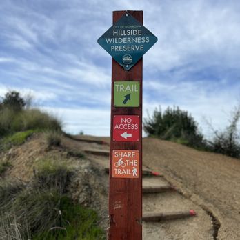 Hillside Wilderness Preserve Trail - Trail is well marked - Hiking Near Me - Monrovia, California Hillside Wilderness Preserve Trail - Trail is well marked - Hiking Near Me - Monrovia, California