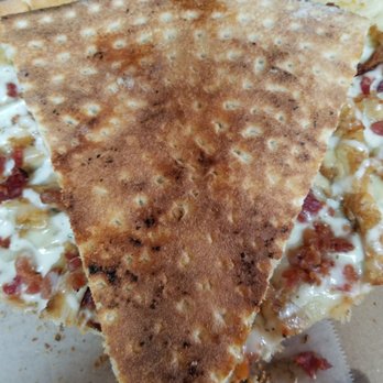 Mangiamo - Crust seemes pre made. It was not good. - Pizza Near Me - Paramus, New Jersey