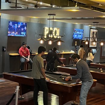 Lucky Strike Chicago - Bowling Near Me - Chicago, Illinois
