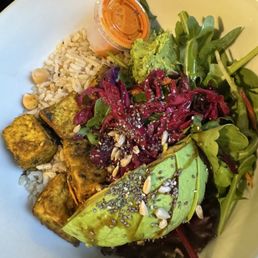 Lentil Quinoa Salad with Avocado (VEGAN)