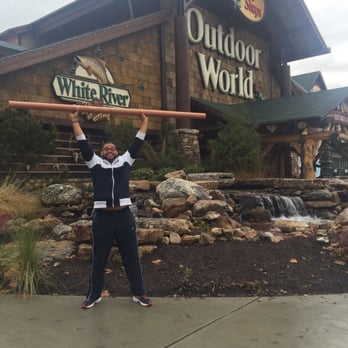 Bass Pro Shops - Caught the greatest gift for Christmas!! - Boat Dealers Near Me - Bristol, Tennessee