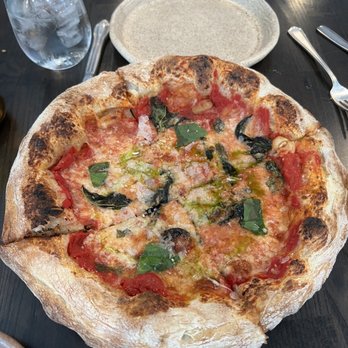 Esther's Kitchen - Margherita Pizza - Italian Near Me - Las Vegas, Nevada