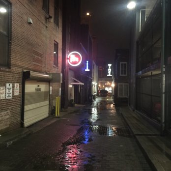 Belle Tavern - Wine Bars Near Me - Memphis, Tennessee Belle Tavern - Wine Bars Near Me - Memphis, Tennessee