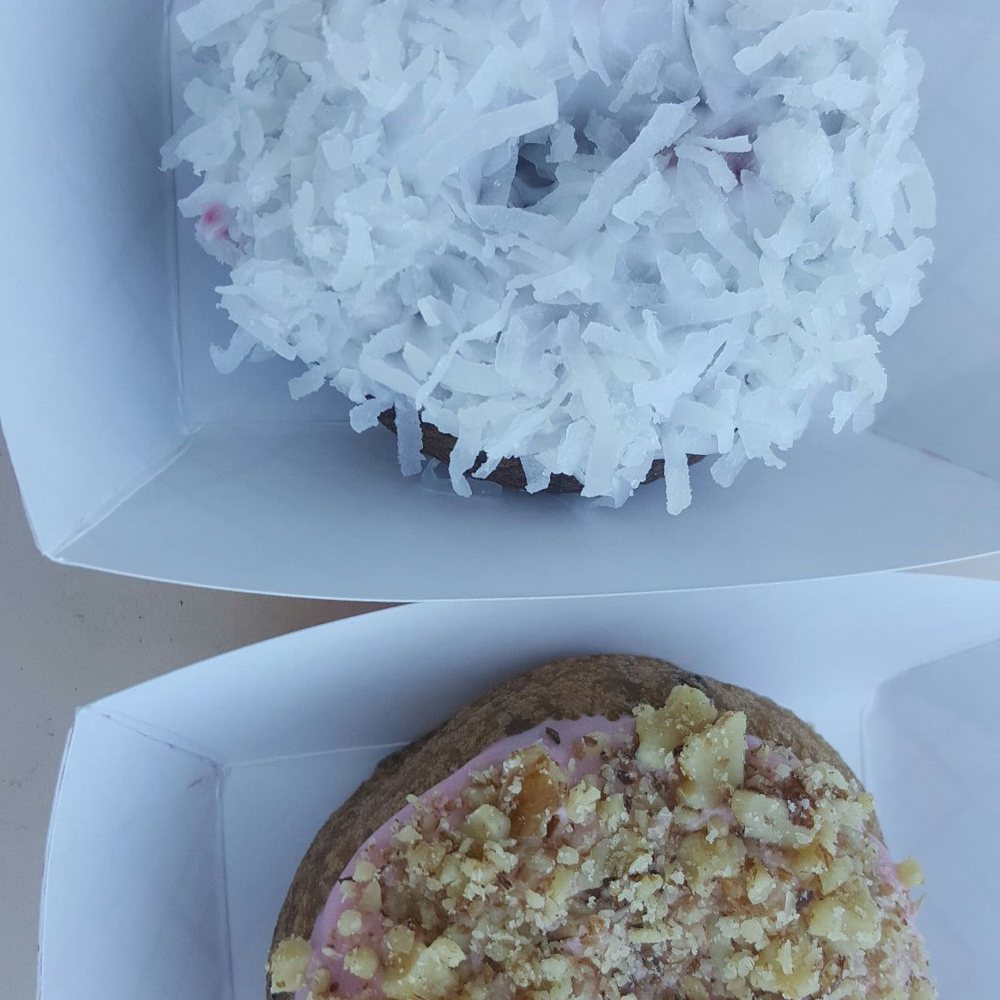 Donuts Donuts