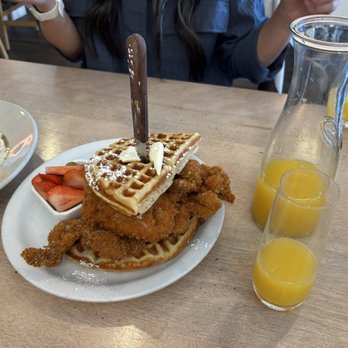 Genki Kitchen - Chicken and waffles & mimosa - Japanese Near Me - Sacramento, California Genki Kitchen - Chicken and waffles & mimosa - Japanese Near Me - Sacramento, California