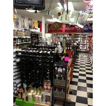 Texan Liquor - a view of a liquor store - Beer, Wine & Spirits Near Me - Houston, Texas