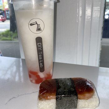 DIY Tea Lab - Ballard - Lovely Lychee and Musubi - Bubble Tea Near Me - Seattle, Washington DIY Tea Lab - Ballard - Lovely Lychee and Musubi - Bubble Tea Near Me - Seattle, Washington