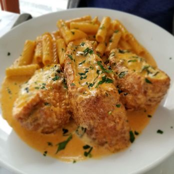 Rosario's Trattoria & Pizzeria - Chicken Toscana - Italian Near Me - Midland Park, New Jersey