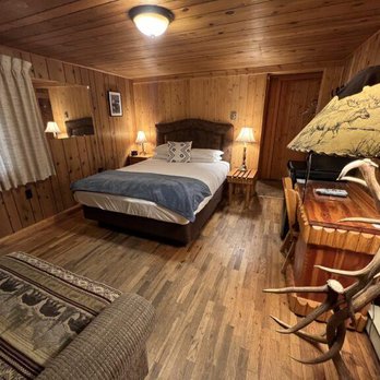 Shoshone Lodge & Guest Ranch - Hotels & Travel Near Me - Cody, Wyoming Shoshone Lodge & Guest Ranch - Hotels & Travel Near Me - Cody, Wyoming