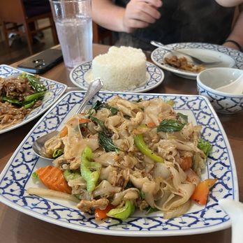 Chaba - Drunken noodle - Thai Near Me - Cypress, California Chaba - Drunken noodle - Thai Near Me - Cypress, California