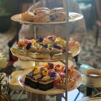 Lobby Lounge - The tea pastries, scones, sandwiches - Venues & Event Spaces Near Me - Pasadena, California