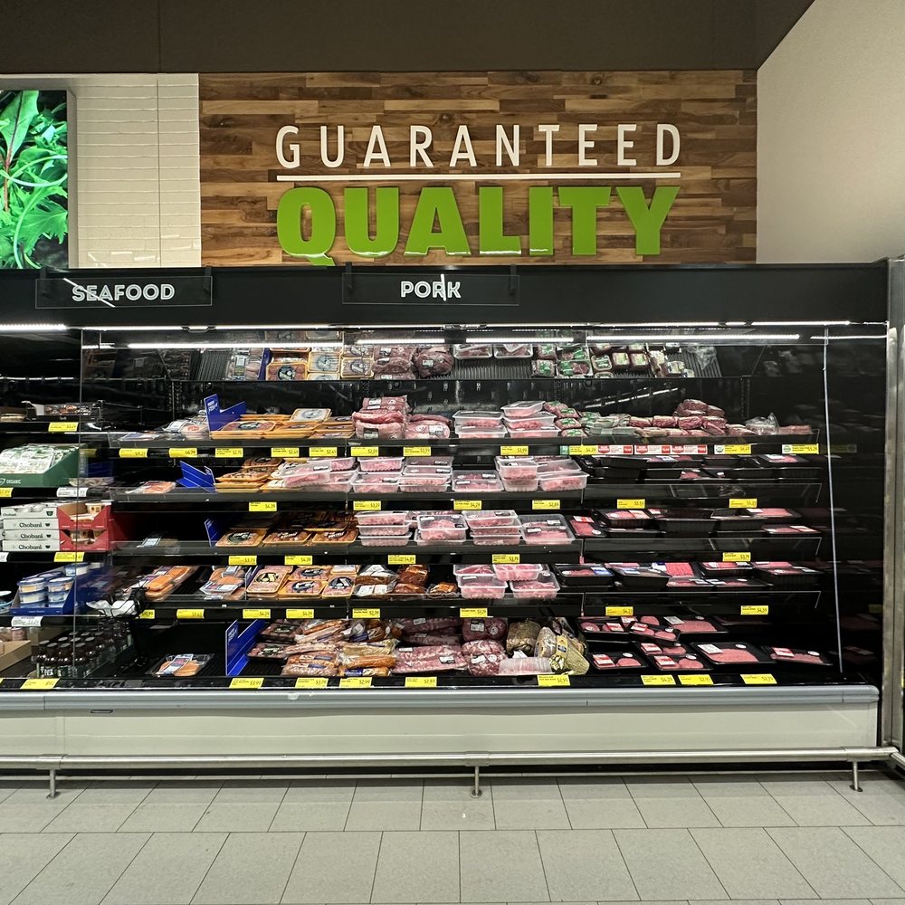 ALDI - a display of meat in a grocery store - Grocery Near Me - Greensboro, North Carolina