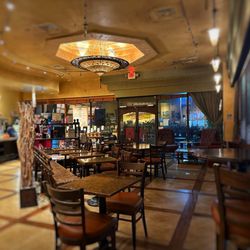 Kean Coffee Artisan Roasters - Dining area