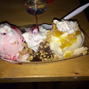 Yumbudz - Delicious banana split! This is a small!!! - Ice Cream & Frozen Yogurt Near Me - Mississauga, Ontario Yumbudz - Delicious banana split! This is a small!!! - Ice Cream & Frozen Yogurt Near Me - Mississauga, Ontario