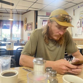 Purple Onion - Restaurants Near Me - Annawan, Illinois