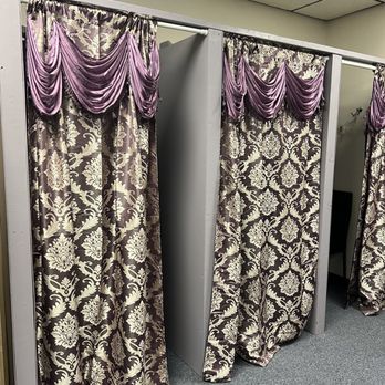 Amy’s Closet - Dressing Rooms - Thrift Stores Near Me - Lincolnton, North Carolina Amy’s Closet - Dressing Rooms - Thrift Stores Near Me - Lincolnton, North Carolina