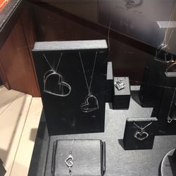 Zales Jewelery Outlet
