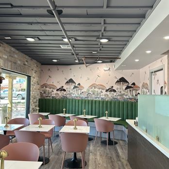 Simply Shroom Cafe - Cafe indoor seating - Coffee & Tea Near Me - Scottsdale, Arizona