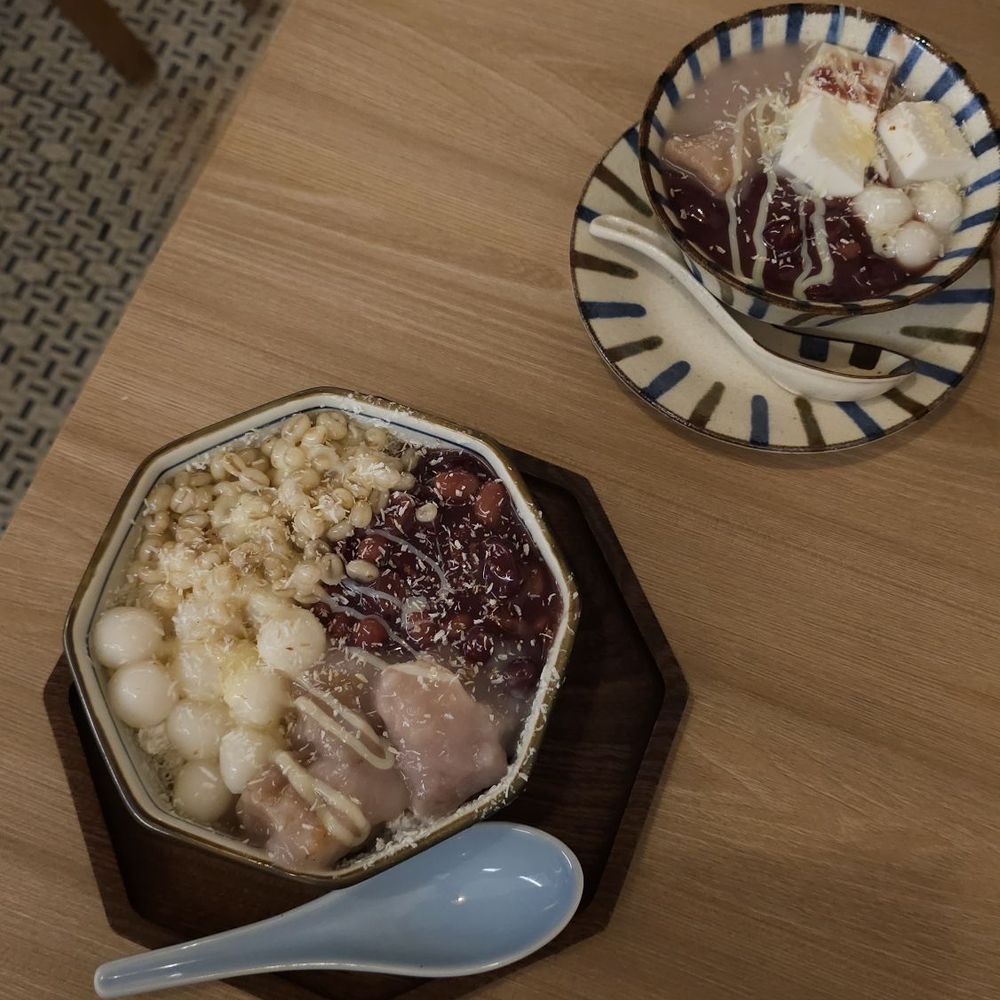 Taro & coconut milk ice, taro & coconut milk pudding