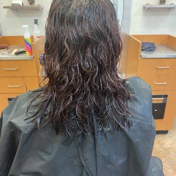 Holiday Hair - Rear view short layers - Hair Salons Near Me - WESTERVILLE, Ohio Holiday Hair - Rear view short layers - Hair Salons Near Me - WESTERVILLE, Ohio