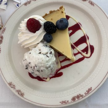 Kings Contrivance Restaurant - Key Lime Pie - New American Near Me - Columbia, Maryland