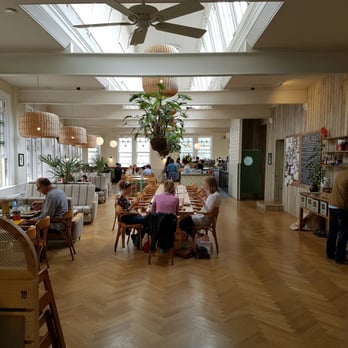Boston Tea Party - Main room - Cafes Near Me - Bath, BAS
