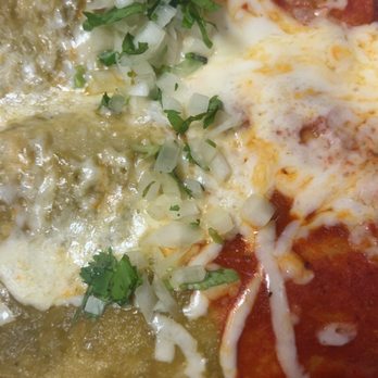 Mi Rinconcito Mexicano - Vegetable enchiladas with verde and roja sauce - Tacos Near Me - Miami, Florida Mi Rinconcito Mexicano - Vegetable enchiladas with verde and roja sauce - Tacos Near Me - Miami, Florida