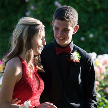 SmartFlight Studios - Senior ball portrait sessions. - Videographers Near Me SmartFlight Studios - Senior ball portrait sessions. - Videographers Near Me