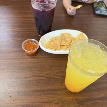 Leane’s Restaurant - Mango lemonade with some chips and chile supper yummy - Wraps Near Me - Victorville, California Leane’s Restaurant - Mango lemonade with some chips and chile supper yummy - Wraps Near Me - Victorville, California