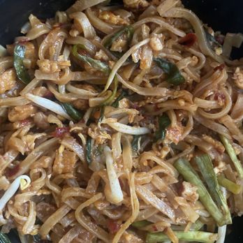 Wee Thai Food - Thai Near Me - Lowell, Massachusetts