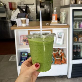Cafe Metropole - Green Machine smoothie SO GOOD - Sandwiches Near Me - Avalon, California Cafe Metropole - Green Machine smoothie SO GOOD - Sandwiches Near Me - Avalon, California