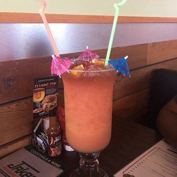 Jakes - great for its price for happy hour the drinks called Bahamian nippers juice - Bars Near Me - Mansfield, Texas