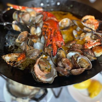 Maple & Ash - Seafood Tower - Steakhouses Near Me - Chicago, Illinois Maple & Ash - Seafood Tower - Steakhouses Near Me - Chicago, Illinois