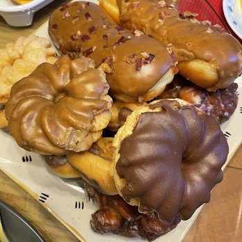 Karl's Bakery & Cafe - Bakeries Near Me - Everett, Washington Karl's Bakery & Cafe - Bakeries Near Me - Everett, Washington