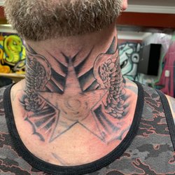 Big Daddy's Vicious Colors Tattoos & Piercings