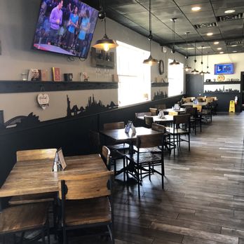 District 13 - Restaurant interior - New American Near Me - Sunbury, Ohio