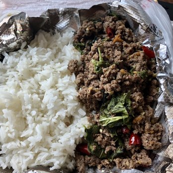 Gotji's Kitchen - T16. Pad Ka Prao Beef which is basil beef is THE BEST DAMNIT!!!  Spicy level 4 - Thai Near Me - Buda, Texas