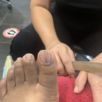 Olivia - Nail Salons Near Me - Baltimore, Maryland