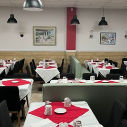 Al Mashhour - Restaurant