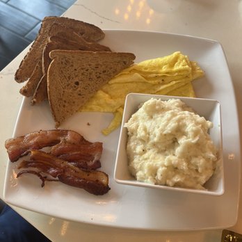 Canopy Road Cafe - Breakfast & Brunch Near Me - Lithia, Florida