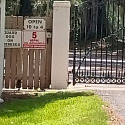 Oak Lawn Manor