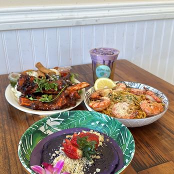 Enseamada Cafe - The spread - IG @bougiefoodieboi - Filipino Near Me - Everett, Washington